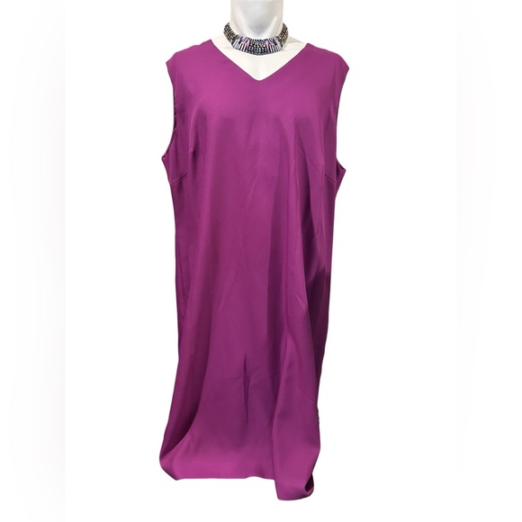 Vibrant Magenta Two-Piece Suit - Picture 4 of 9